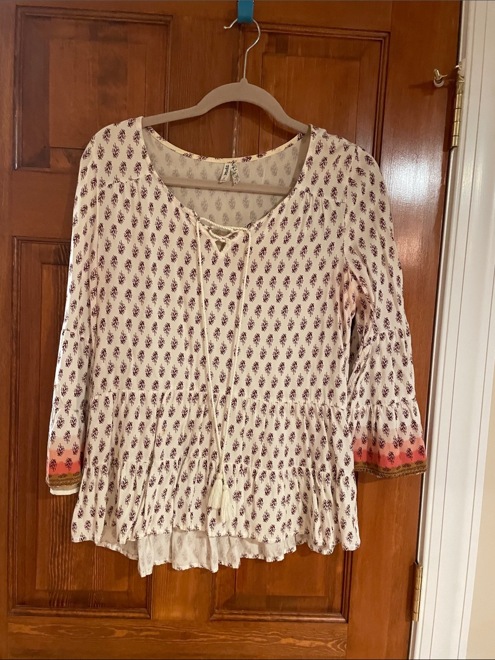 Mudd Ivory Printed Peasant Tunic with Pink-Orange Ombre Cuffs